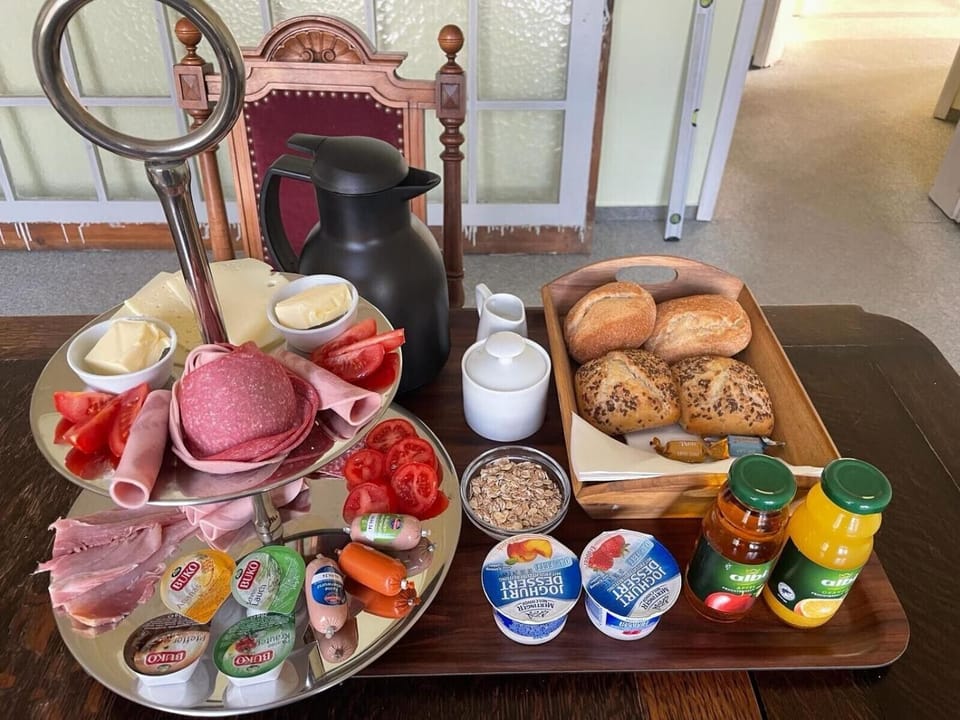 Breakfast meal