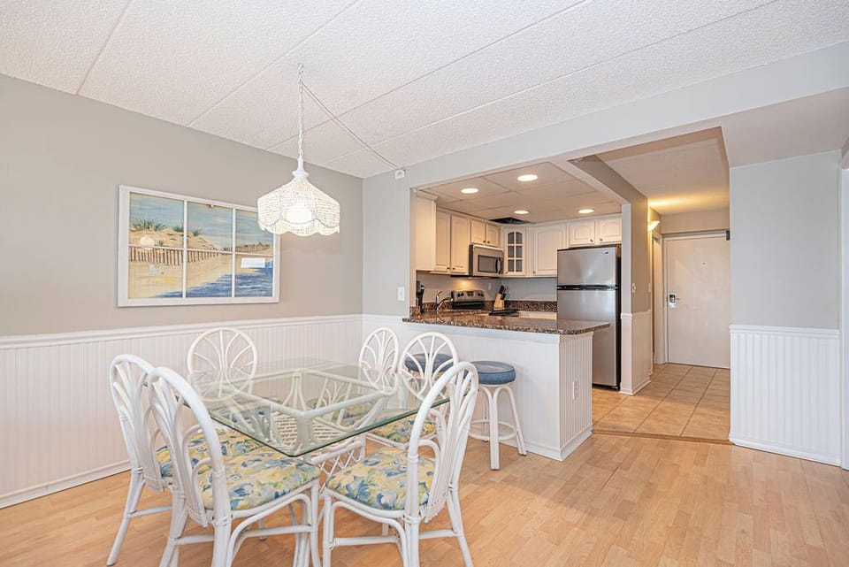 DINING-AREA