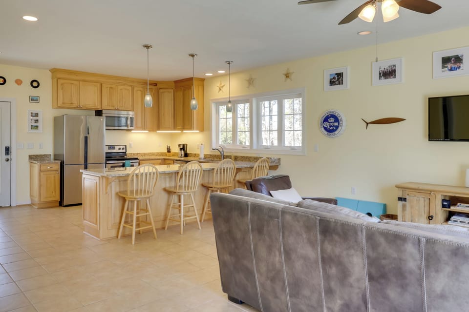 House (2 Bedrooms) | Interior