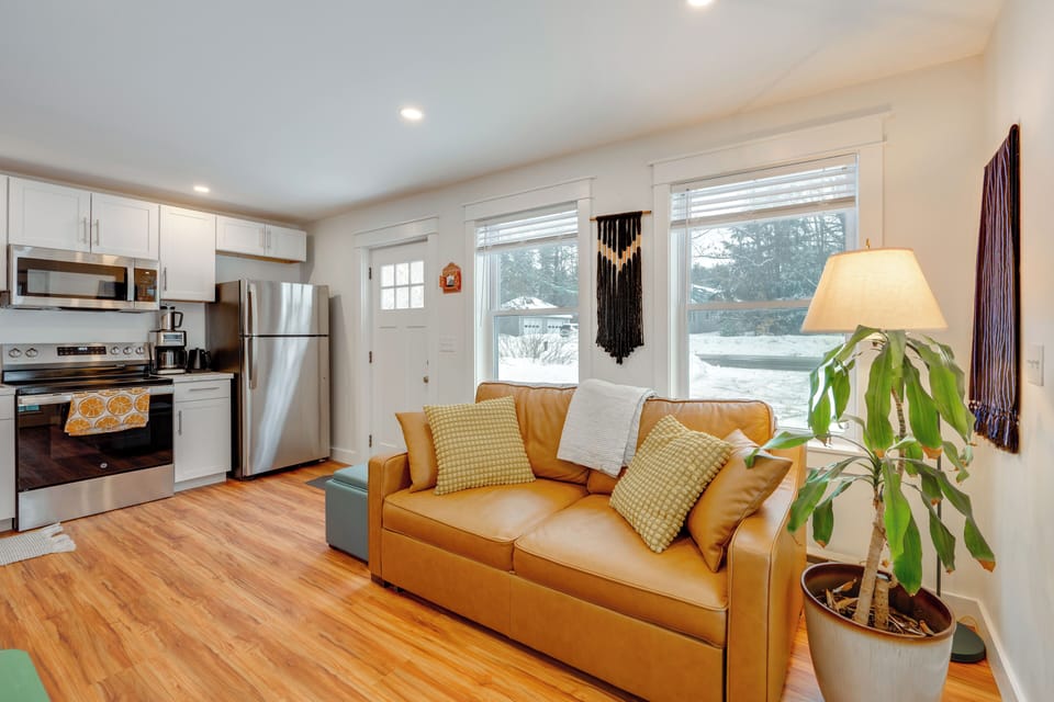 House (1 Bedroom) | Front of property