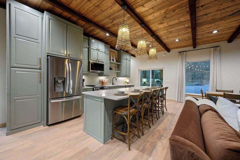 Luxury kitchen with oversized island seating for the whole crew 🍽️