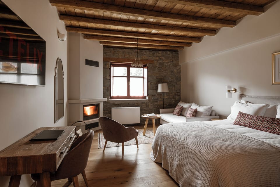 Superior Double Room | In-room safe, desk, iron/ironing board, free WiFi