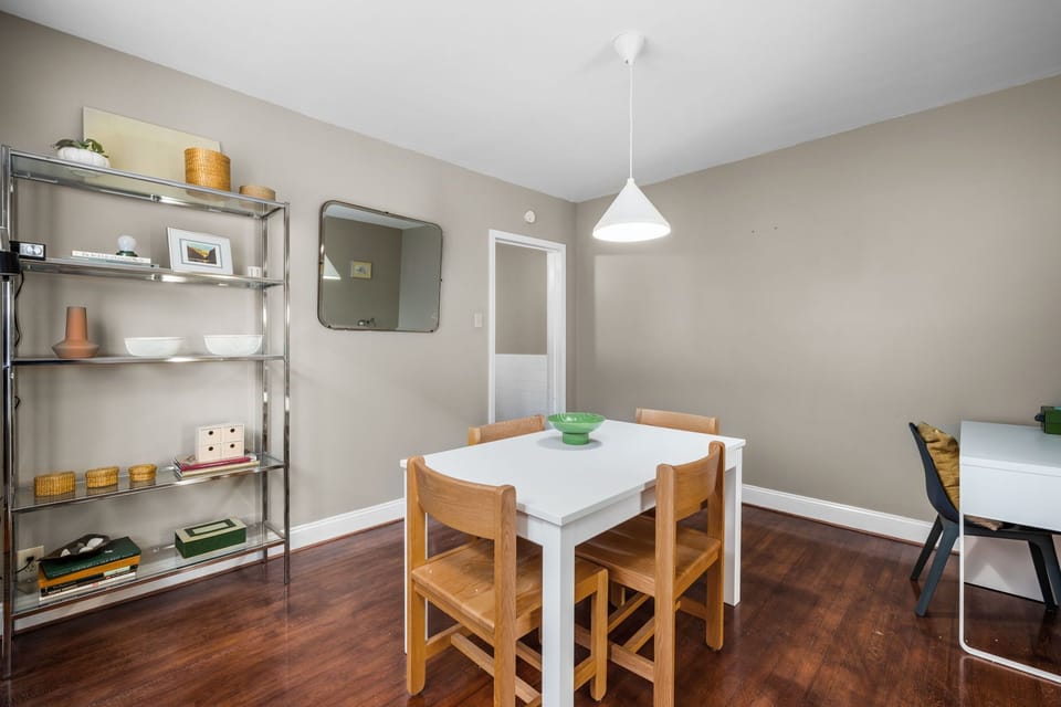Dining area perfect for 4. Great space to play board games and gather with friends & family.