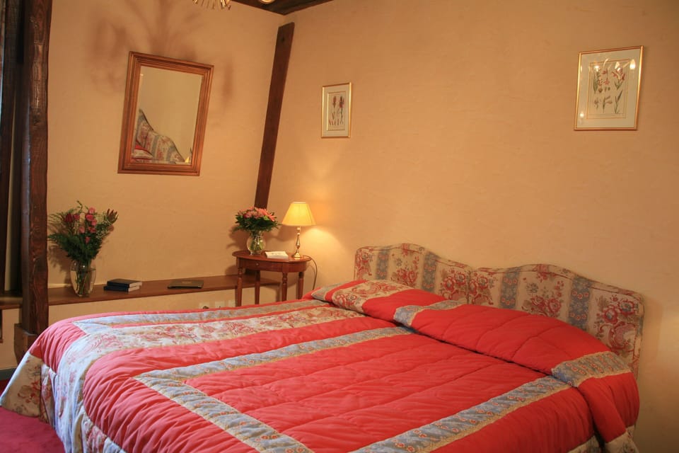 Classic Double or Twin Room | In-room safe, free WiFi