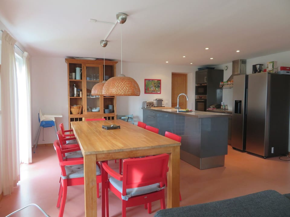 Bright house 800m from beach, pet-friendly, large garden House in Brittany