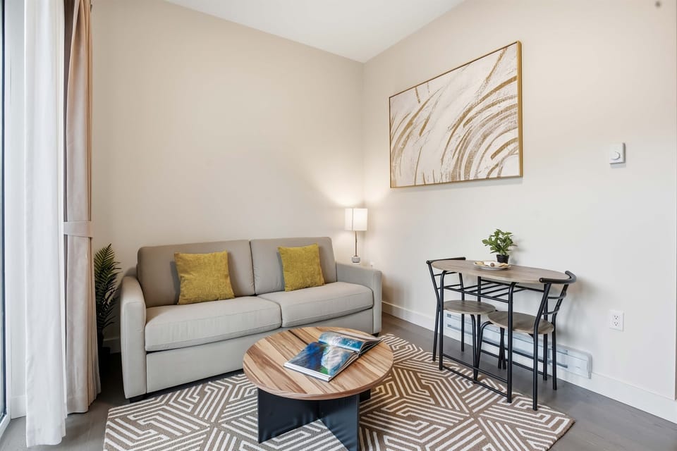 Compact yet cozy living room, ideal for 1–2 guests.