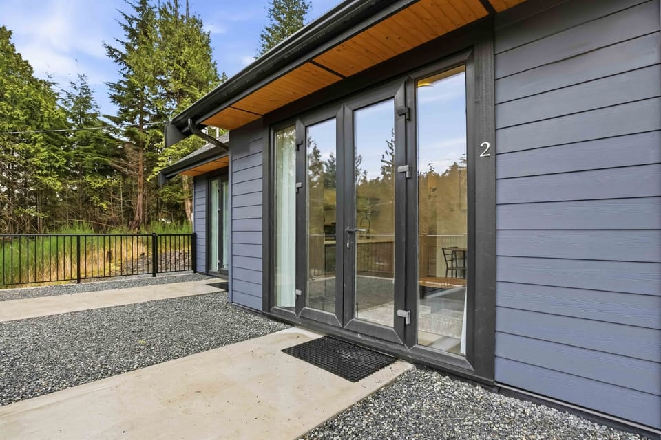 Photo of the front entrance.