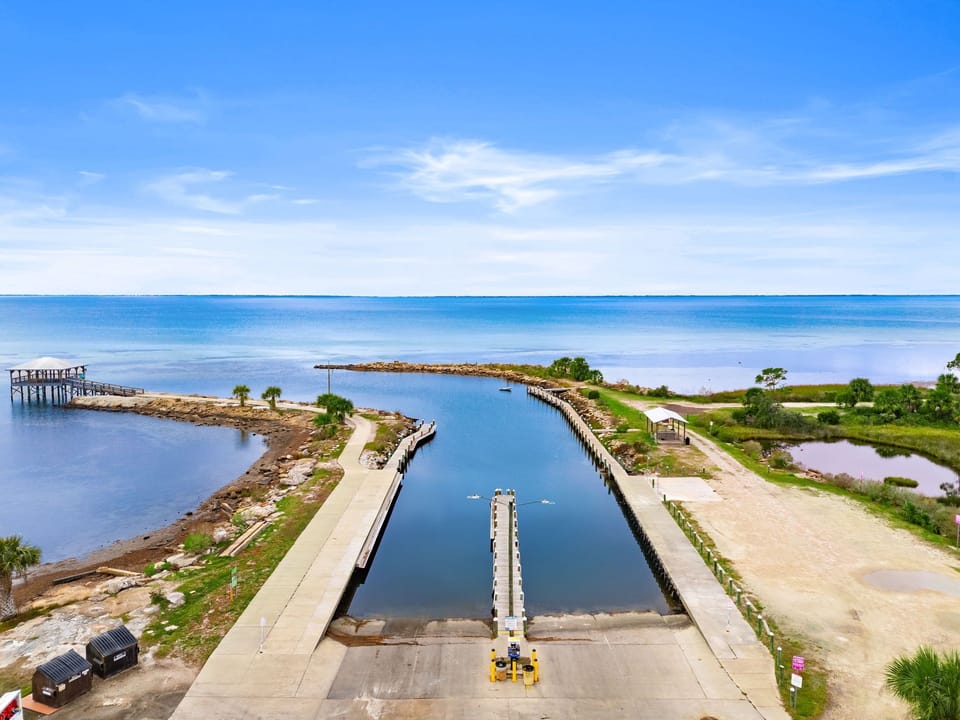 57-web-or-mls-311 Sea Grv Wy -15