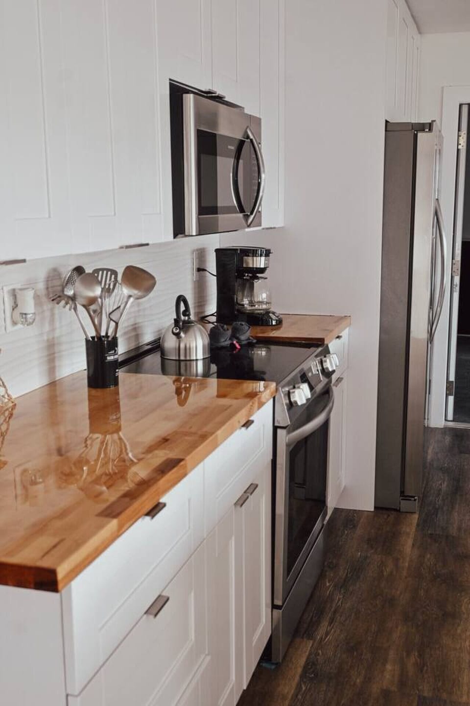Kitchen amenities