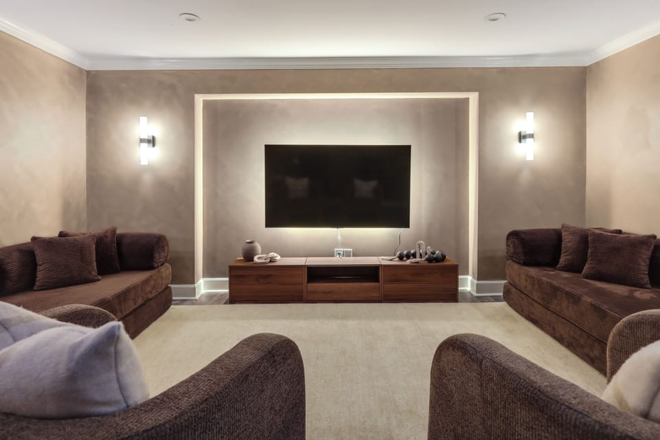 Movie Room | Lower Level | 2 King Foldout Mattresses