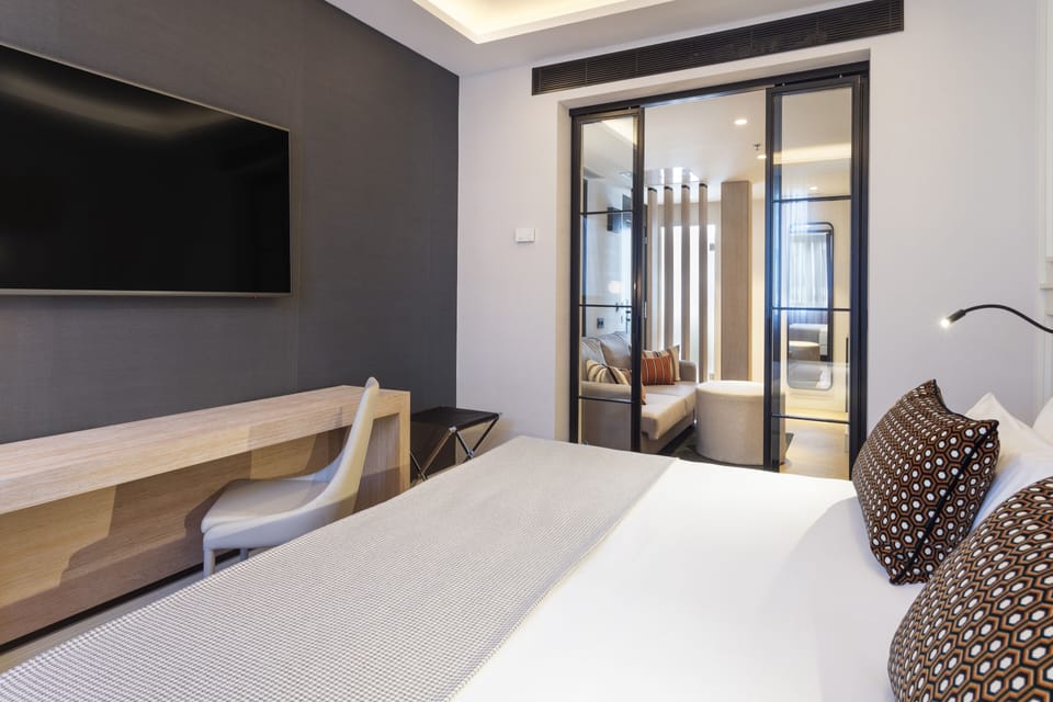 Minibar, in-room safe, desk, soundproofing