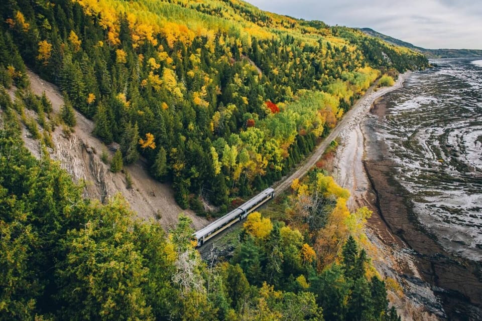 Le train de Charlevoix, une promenade inoubliable :)