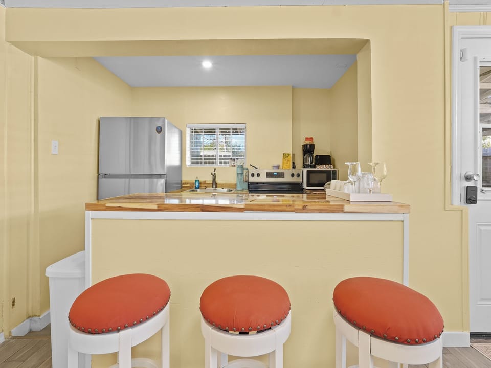 Breakfast bar