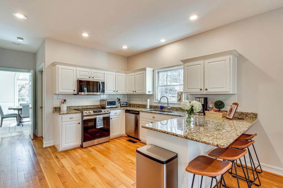 Kitchen | 1st Floor