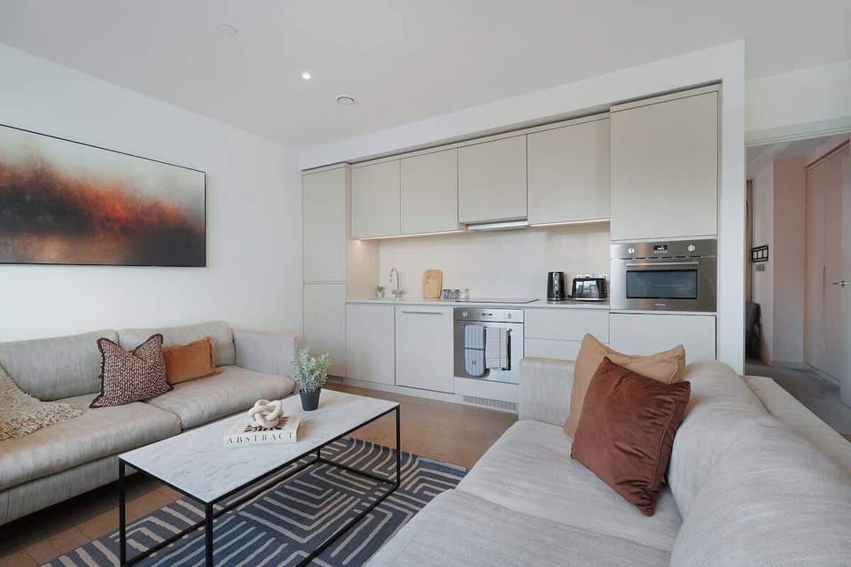 An open-plan living room, dining area and kitchen, benefit from a SMART TV with Netflix and plenty of space to sit down and relax. 