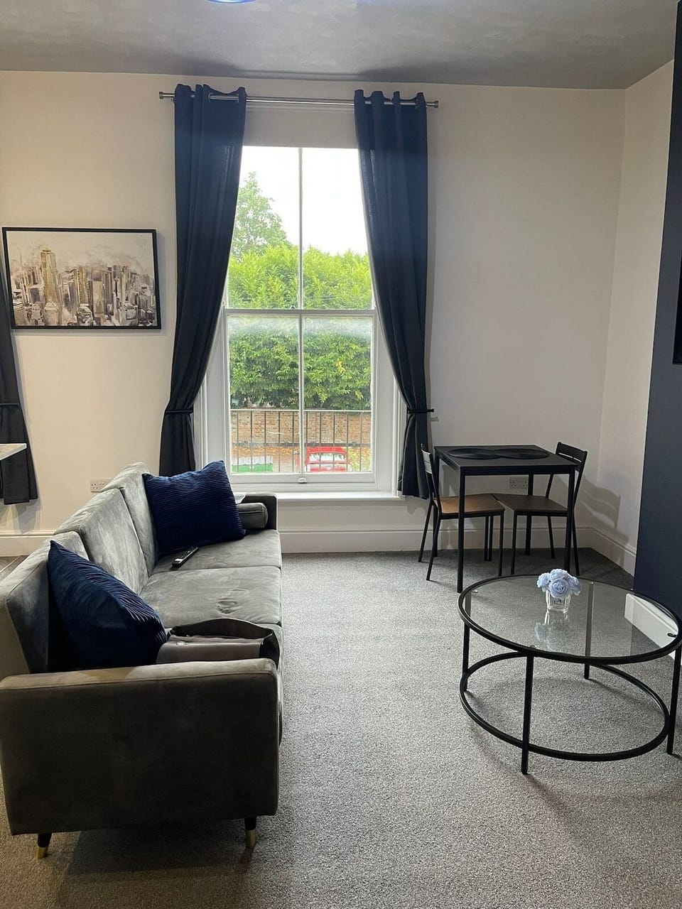 The Quayside Serviced Apartments | The Retreat Apartment in Gloucester