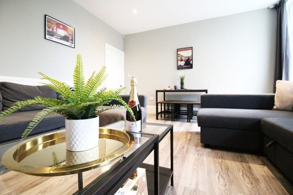 Regent Parade Retreat, sleeps 6, Free parking, Apartment in Harrogate