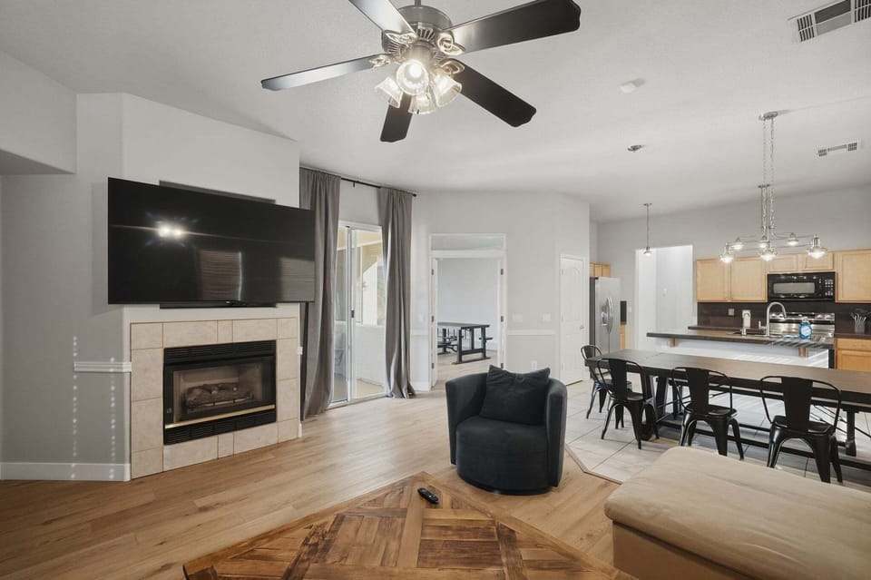 open concept Livingroom, dining room, and kitchen with Roku TV