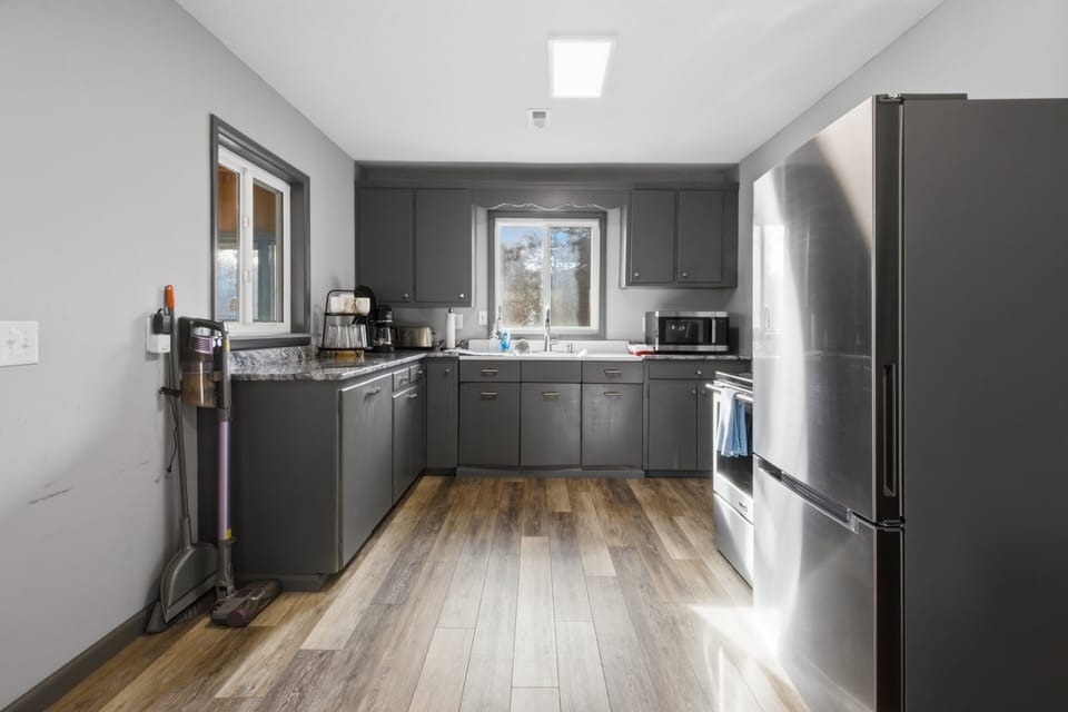 House, 1 King Bed with Sofa bed, Patio (Little Smokey Cabin) | Private kitchen