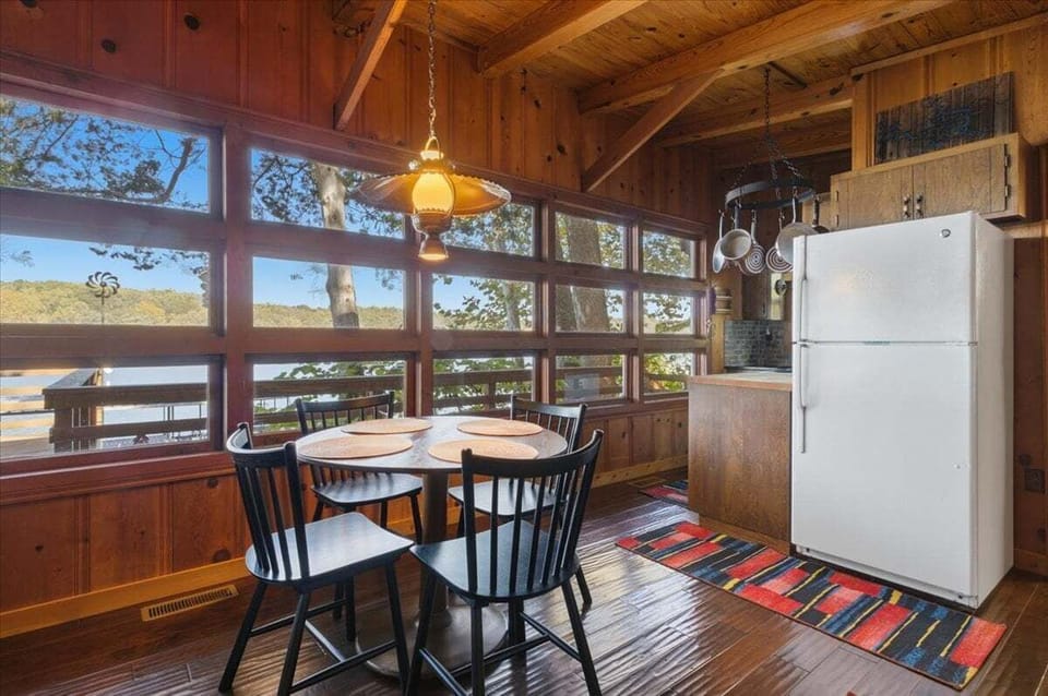House, Multiple Beds, Patio (Lakefront Lucky Charmer) | Private kitchen