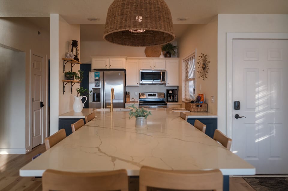 Condo, Multiple Beds, Balcony (Lakeside at Westshore) | 3 bedrooms, individually decorated, individually furnished, bed sheets