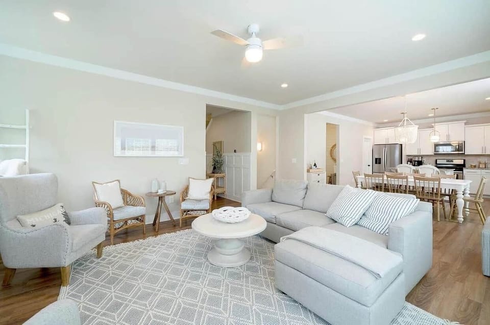 Family Room 1