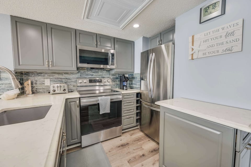Large Kitchen Area
