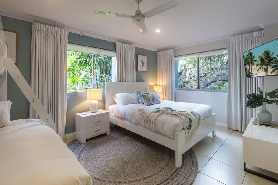 Blue Water Views 3 - Second Bedroom
