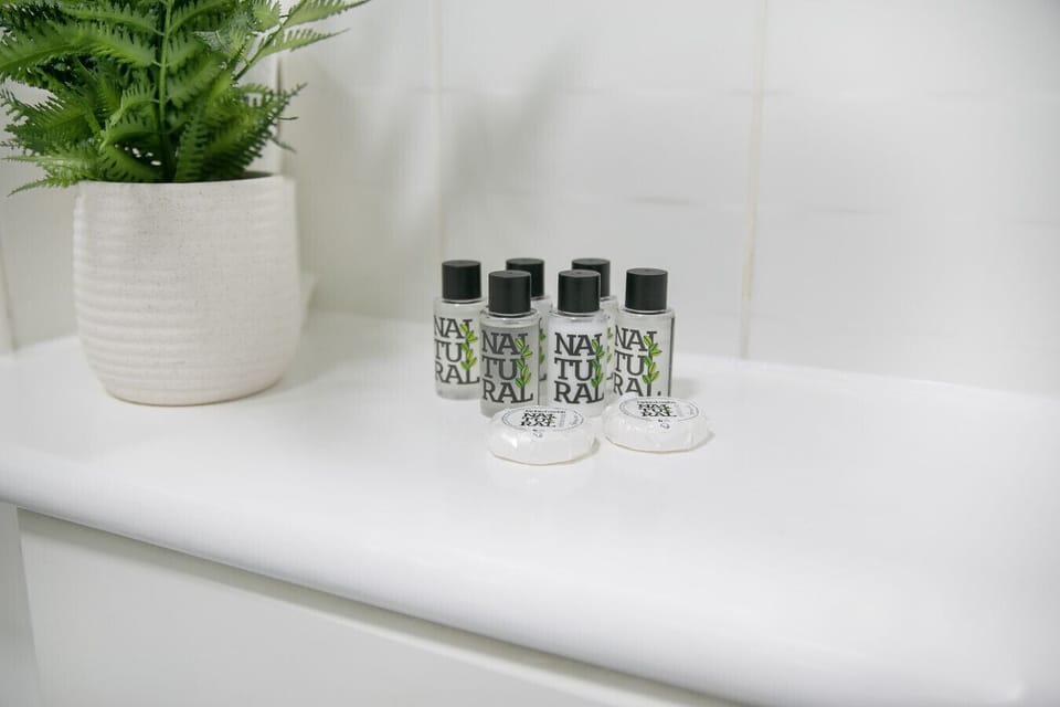 Bathroom amenities