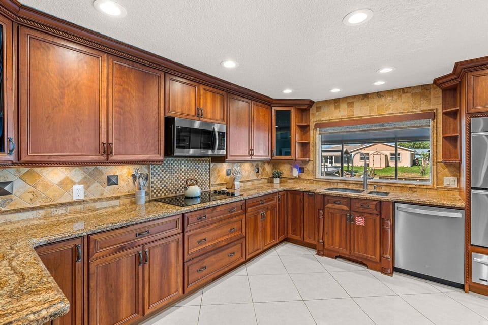 Fully equipped kitchen with plenty of counter space