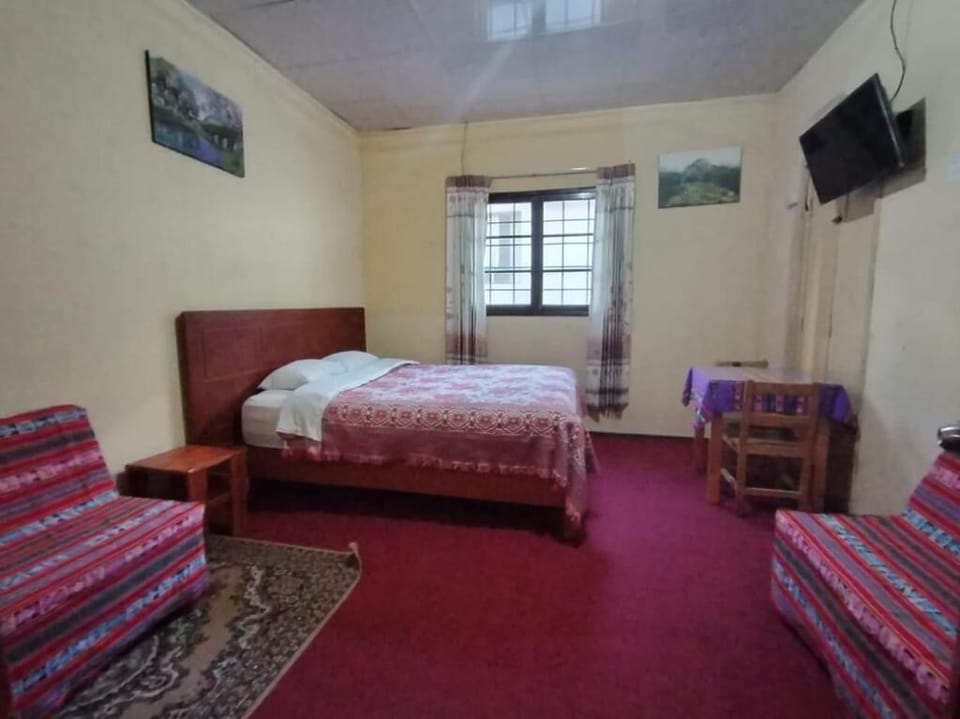 Habitacion Matrimonial con Cama Grande | Free WiFi