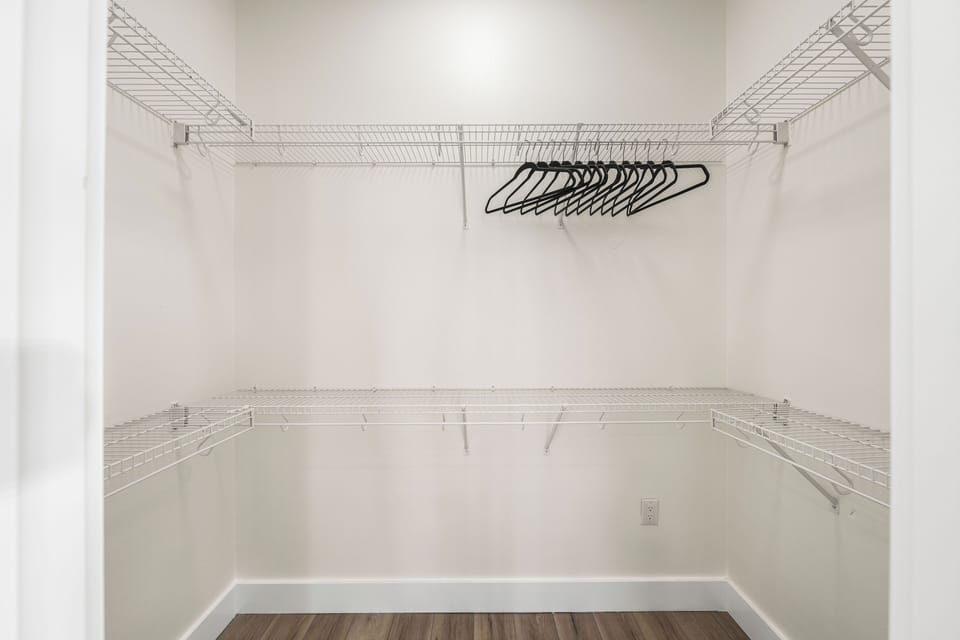 Master king suite with private back deck