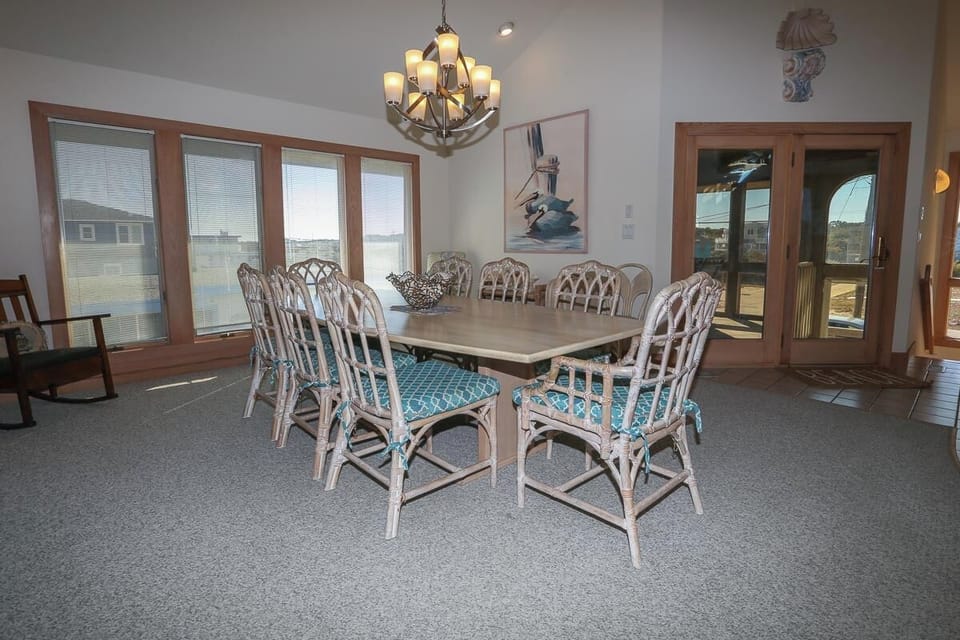 Dining Room 2025