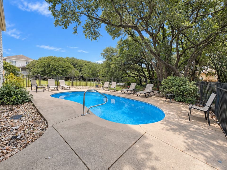 Private Pool 2026