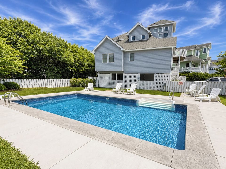 Private Pool 2026