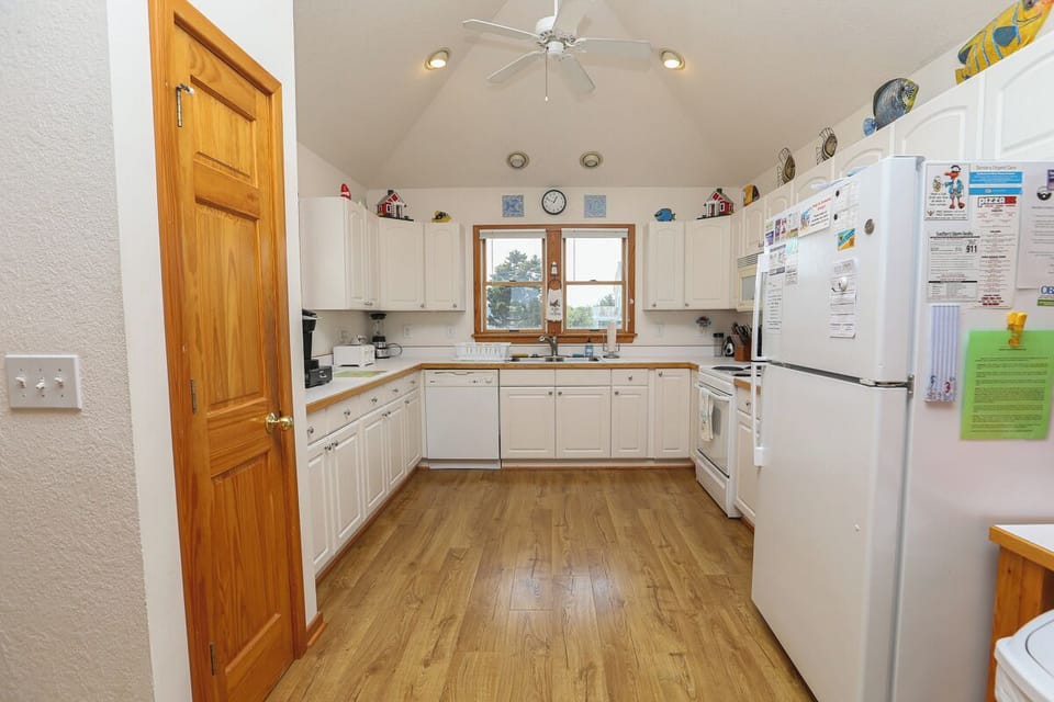 Kitchen 2023