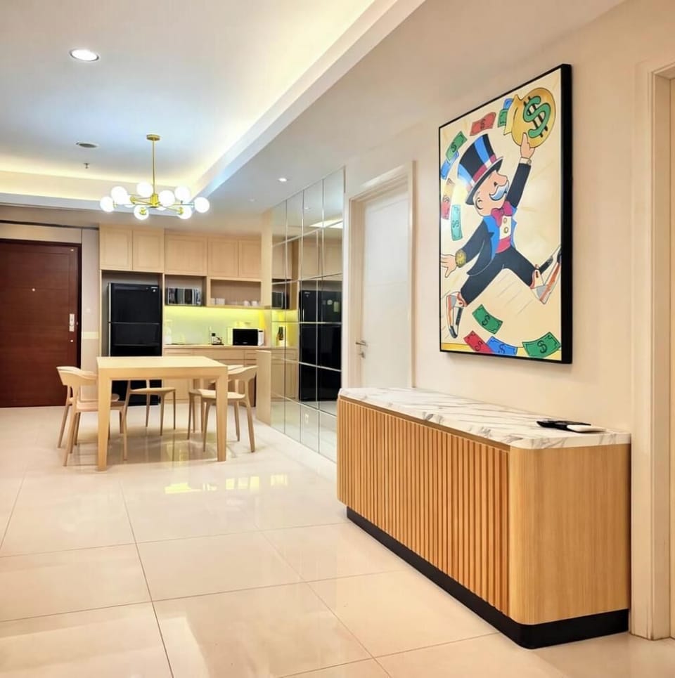 Apartment, 3 Bedrooms, City View | Living area | 43-inch plasma TV with cable channels