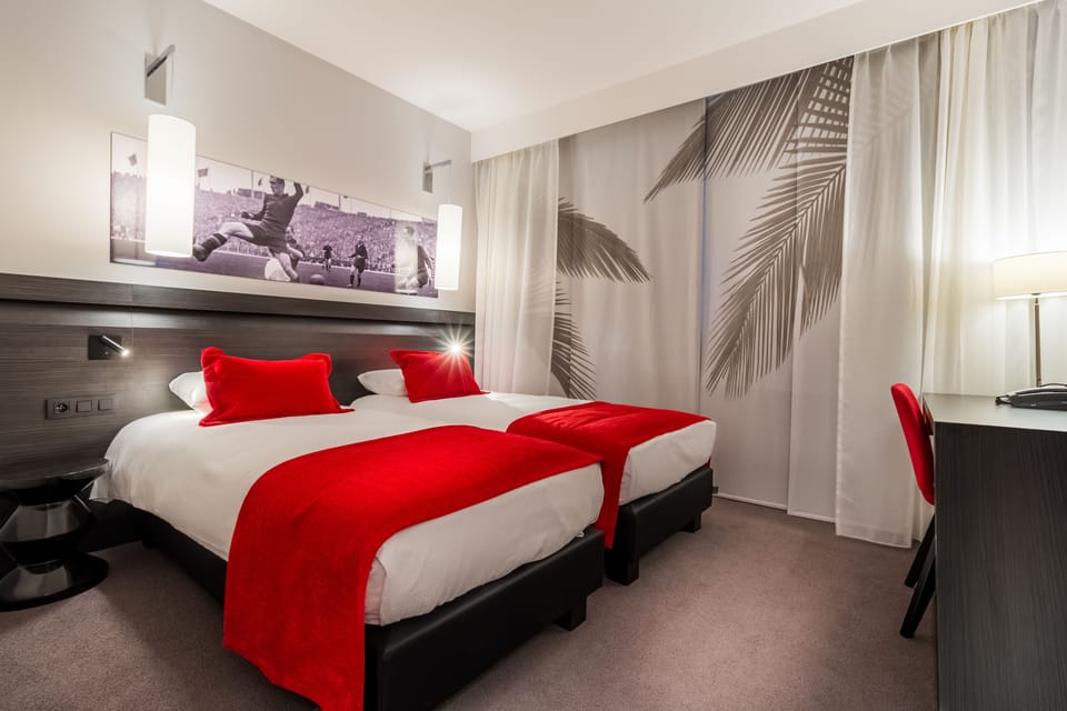 Room (Promo) | Minibar, in-room safe, desk, soundproofing