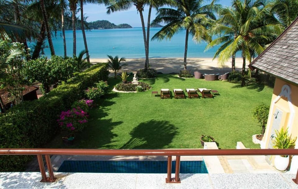 Luxury Villa, Sea View | Property grounds