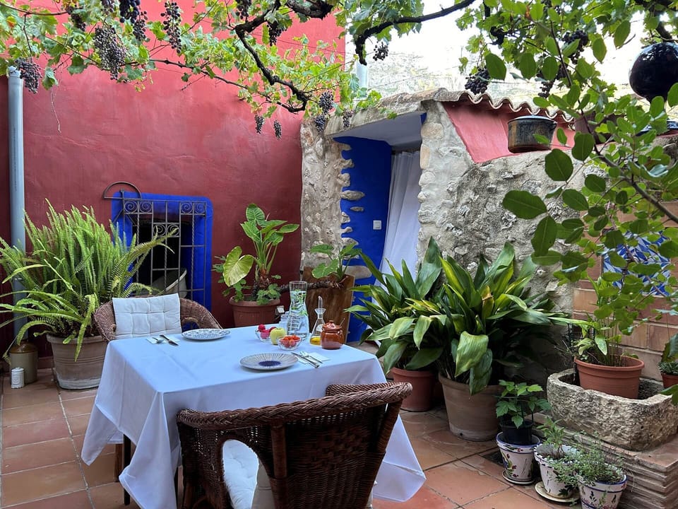 Desayuno patio interior