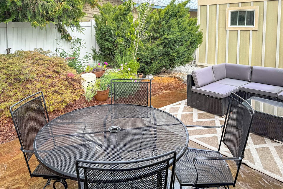 Furnished Patio | Dining Area | Gas Grill