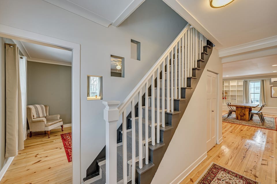 2nd Floor Access