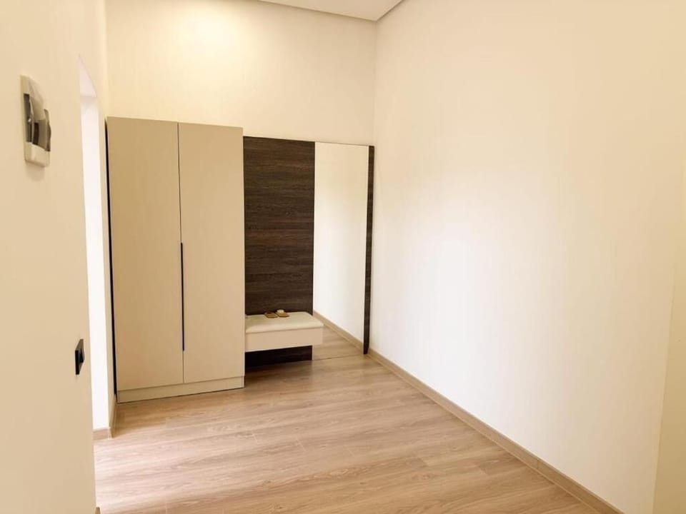 Deluxe Double Room | Iron/ironing board (on request), WiFi (free), bed sheets