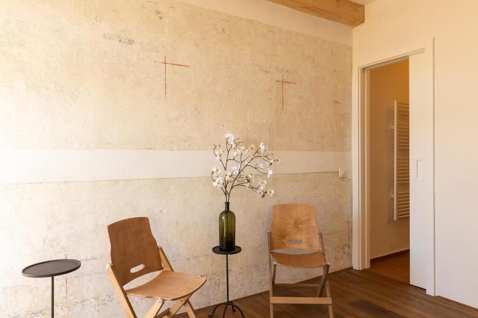 Deluxe Double Room, Balcony, Courtyard View | Interior