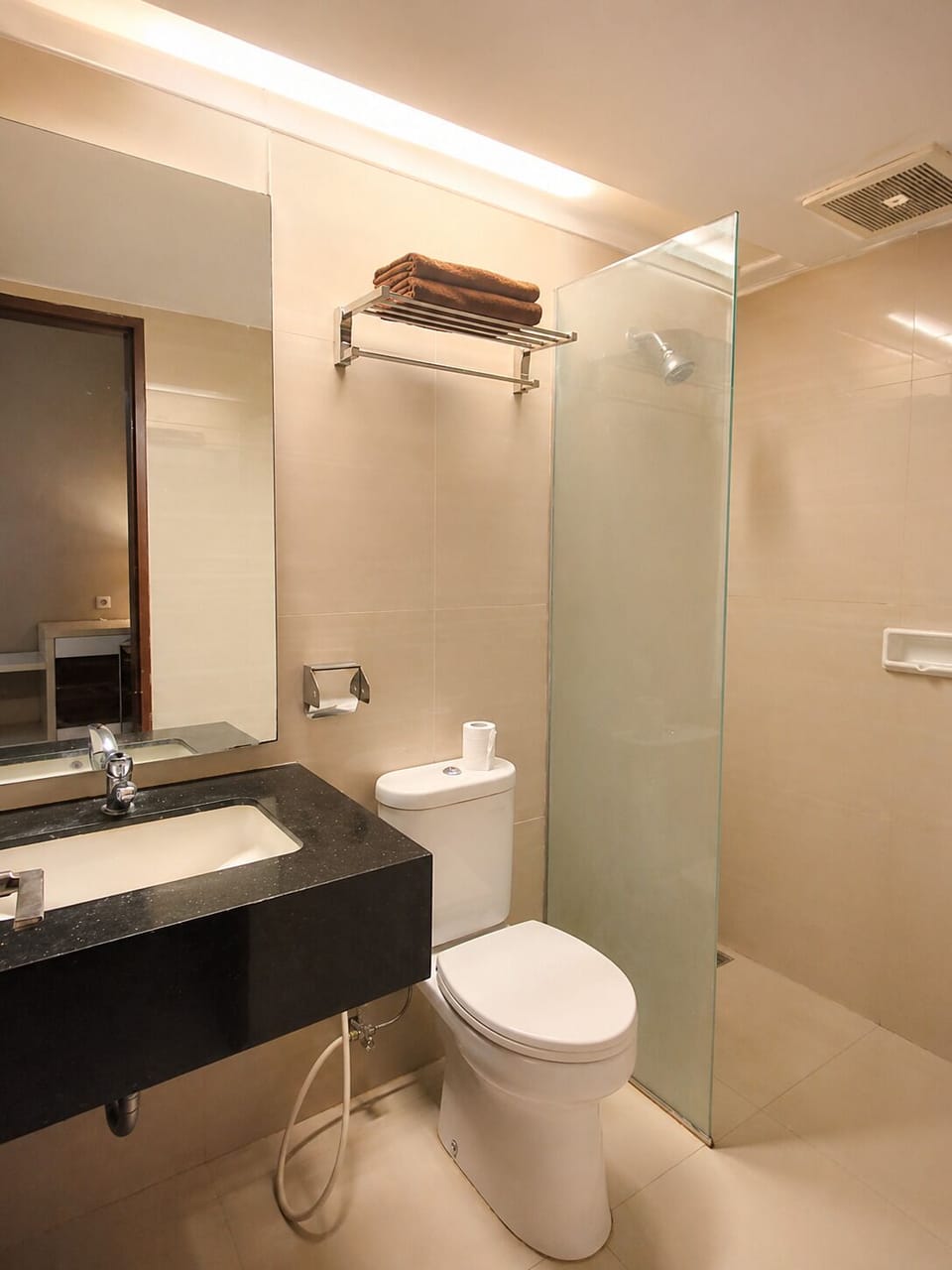 Executive Double Room | Free WiFi, bed sheets