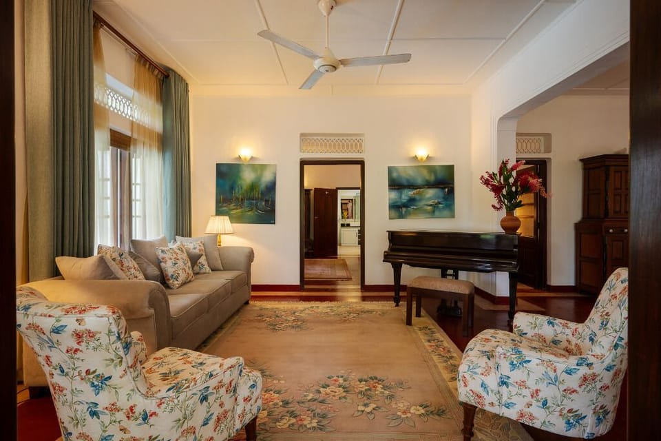 Comfort Double Room, Garden View | Living area