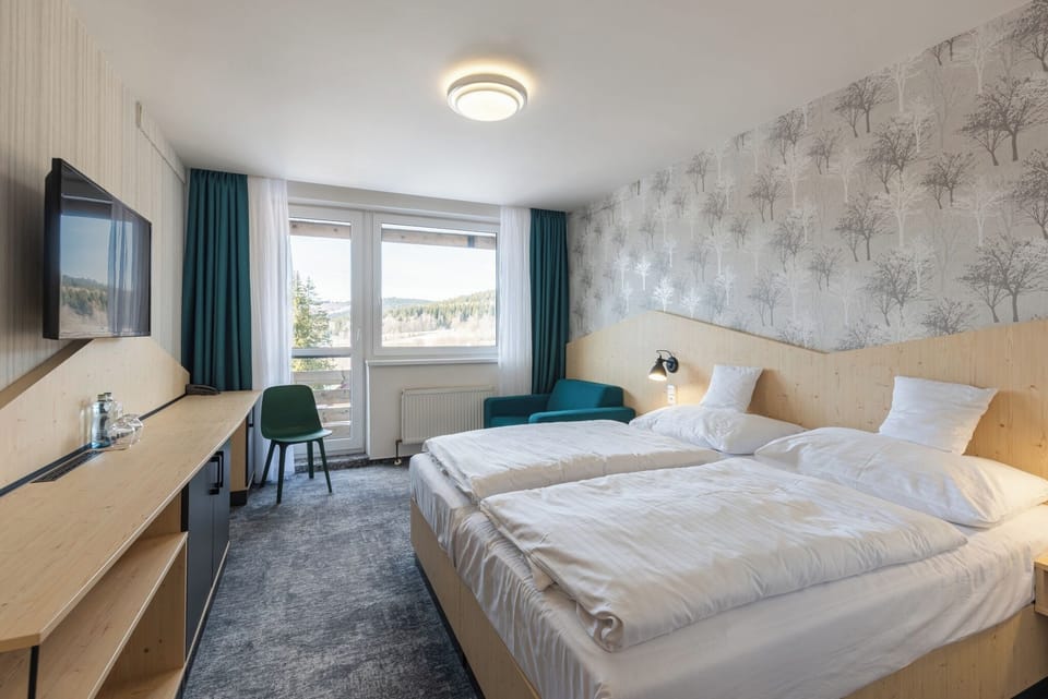 Classic Double or Twin Room | Desk, laptop workspace, free WiFi
