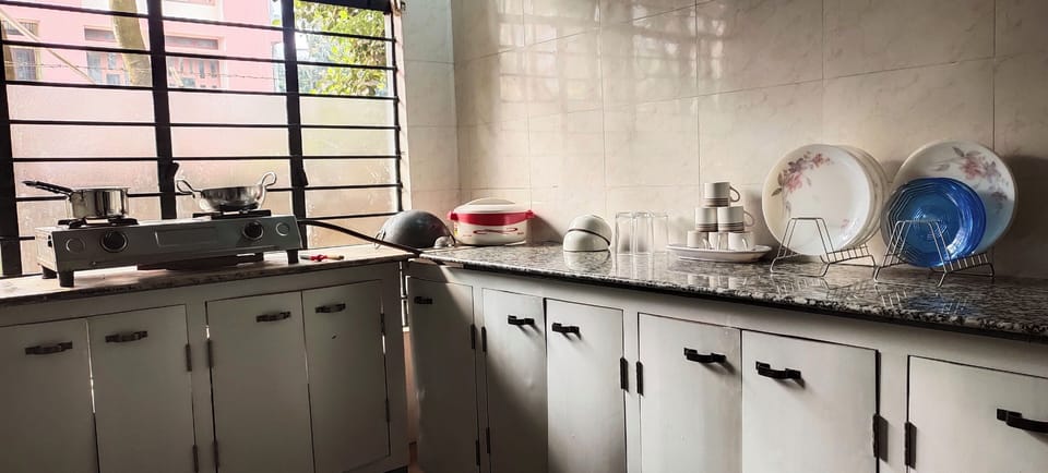 Premium Room | Private kitchen | Cookware/dishes/utensils