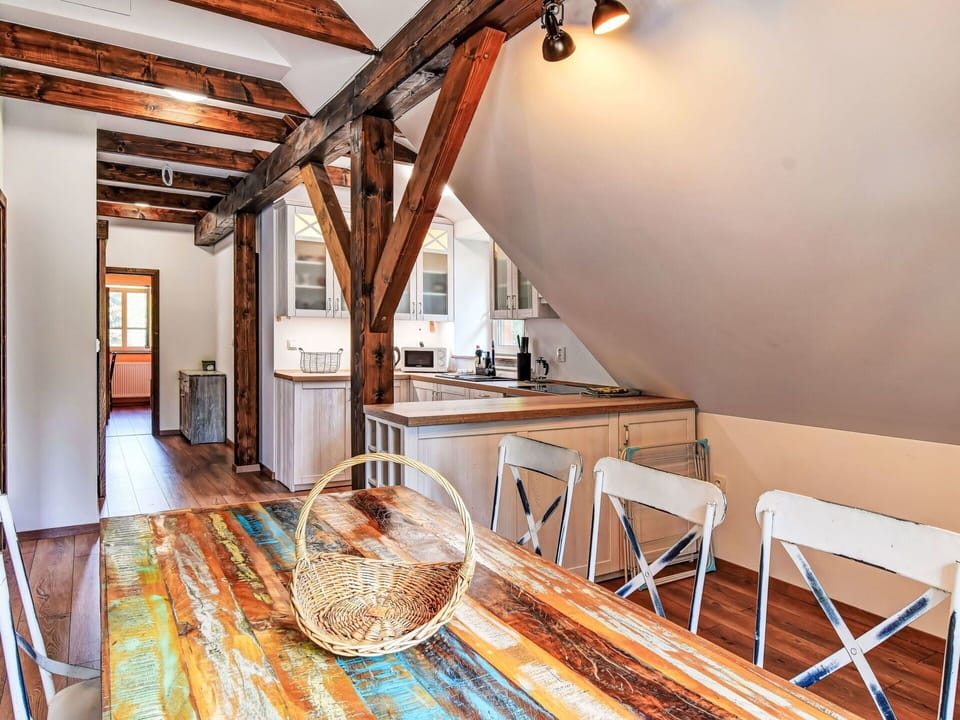Flooring, Wood, Wood Flooring, Ceiling, Floor, Interior Design, Furniture, Hardwood, Wood Stain, Laminate Flooring