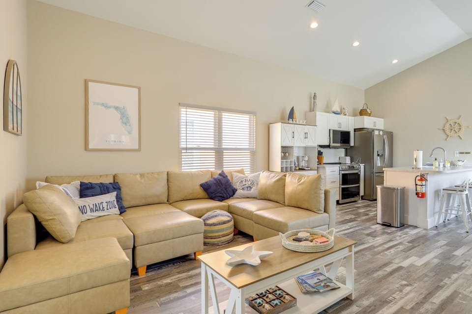 House (2 Bedrooms) | Interior